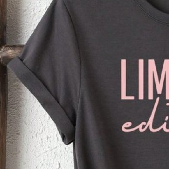 WOMENS LIMITED EDITION CASUAL TEE SHIRT - Picture 3 of 3